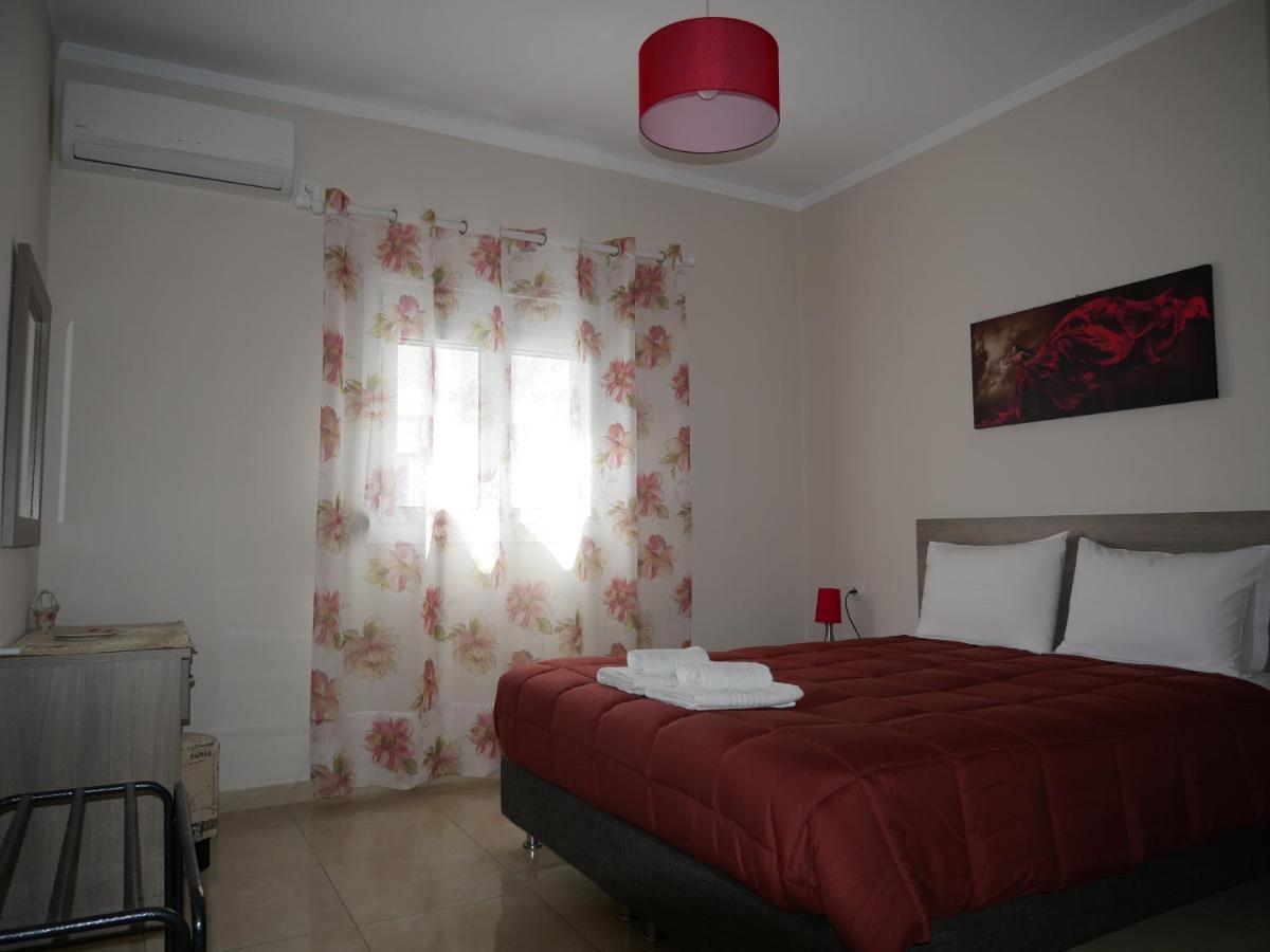 Roza'S Family House Daire Imerovigli  Dış mekan fotoğraf