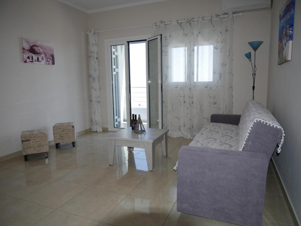 Roza'S Family House Daire Imerovigli  Dış mekan fotoğraf
